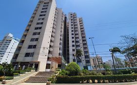 APARTAMENTO CON PISCINA EN EL RODADERO EN SANTA MARTA CERCA A LA PlAYA